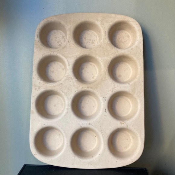 The Pampered Chef Kitchen The Pampered Chef Rare Heritage Family Stoneware Retired Cupcake